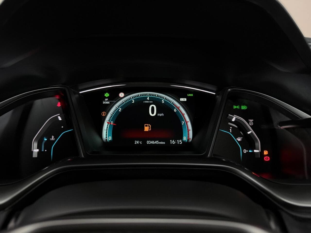 Honda Civic thumbnail Driver Instruments