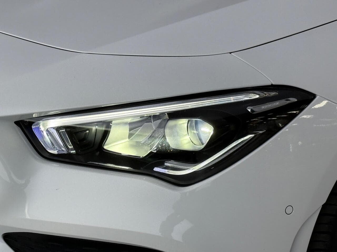 Mercedes-Benz CLA thumbnail Lights Front