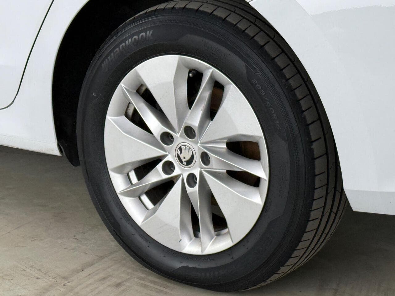 Skoda Octavia thumbnail Wheel
