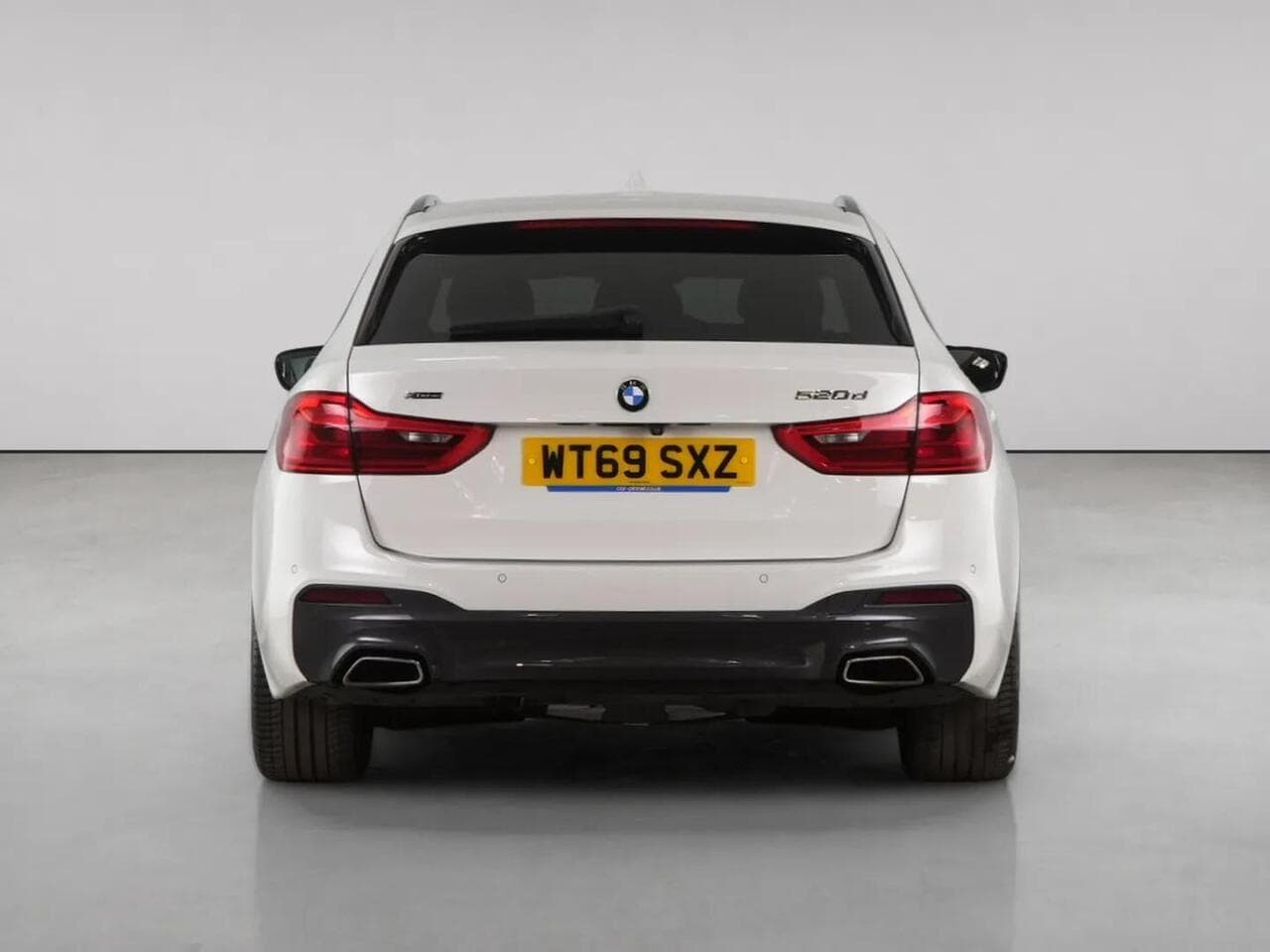 BMW 5 Series thumbnail Rear