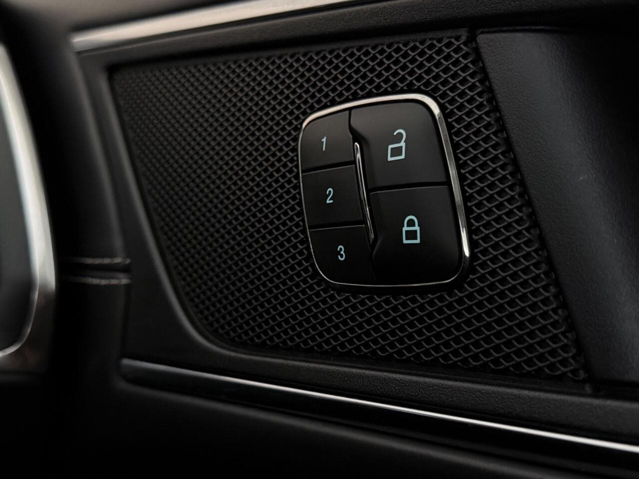 Ford S-Max thumbnail Misc Controls