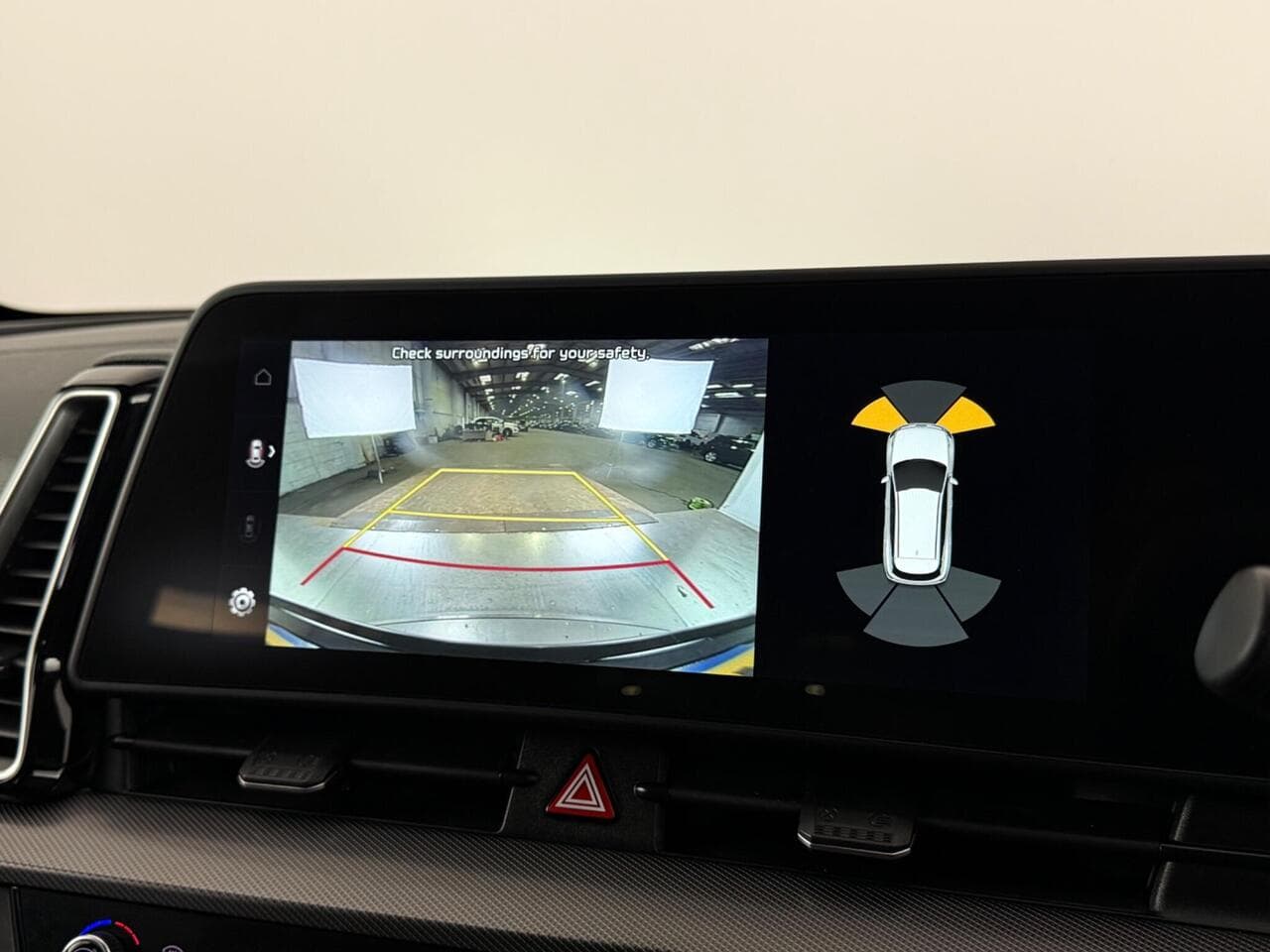 Kia Sportage thumbnail Infotainment System