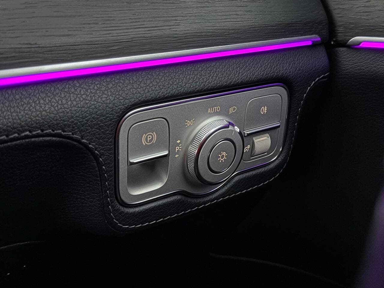 Mercedes-Benz GLE thumbnail Misc Controls
