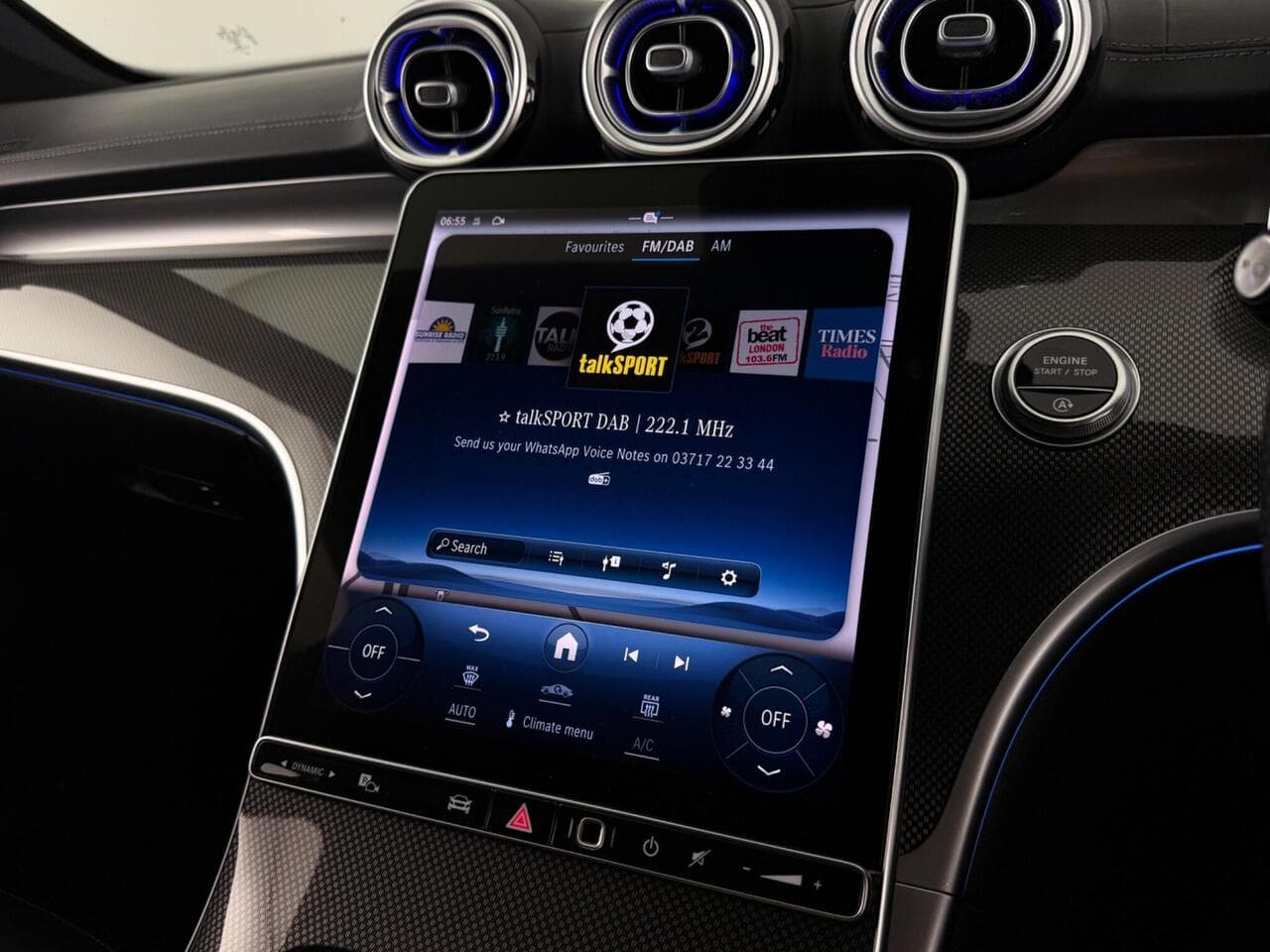 Mercedes-Benz C Class thumbnail Infotainment System