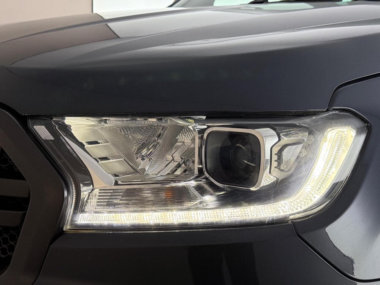 Ford Ranger thumbnail Lights Front