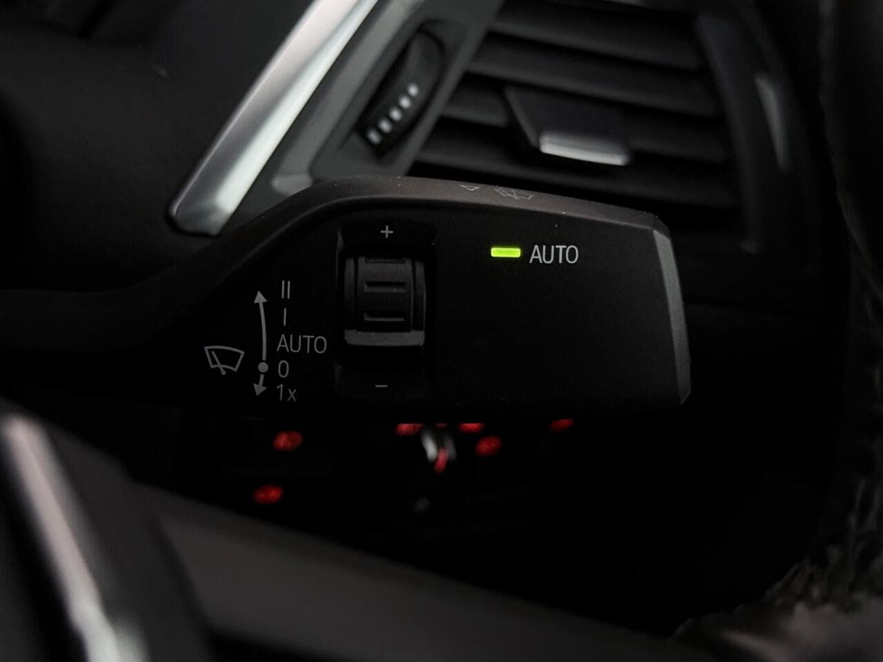 BMW 2 Series thumbnail Misc Controls