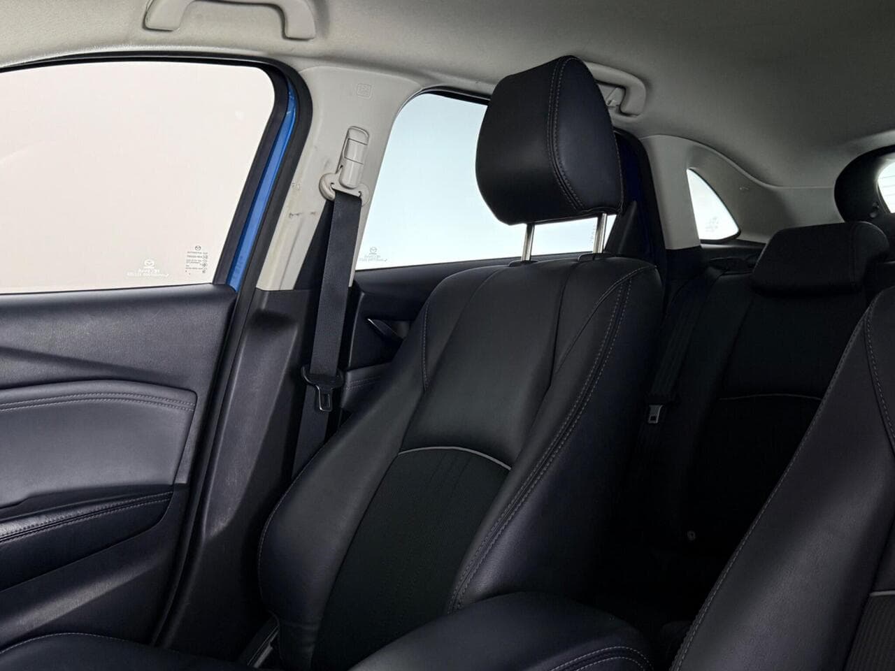 Mazda CX-3 thumbnail Seats Rear