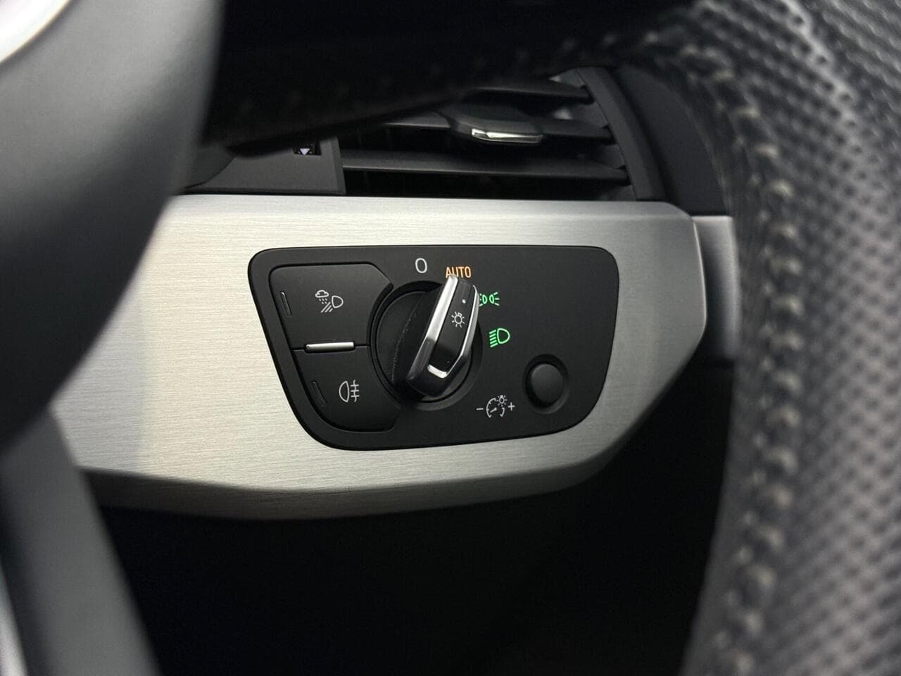Audi A5 thumbnail Misc Controls