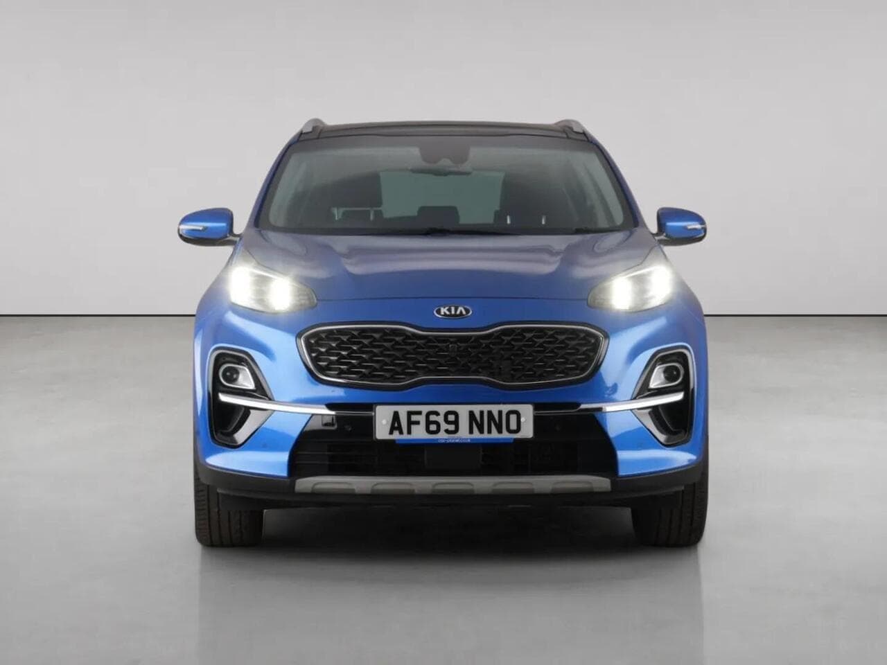 Kia Sportage thumbnail Front