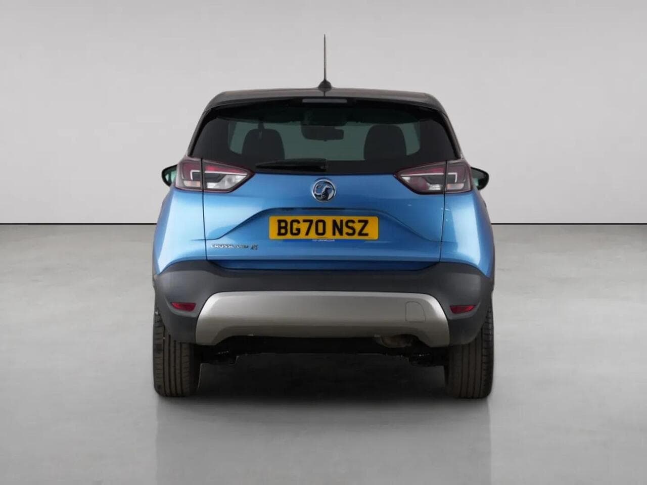 Vauxhall Crossland X thumbnail Rear