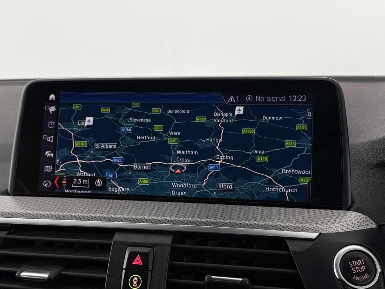 BMW X4 thumbnail Infotainment System
