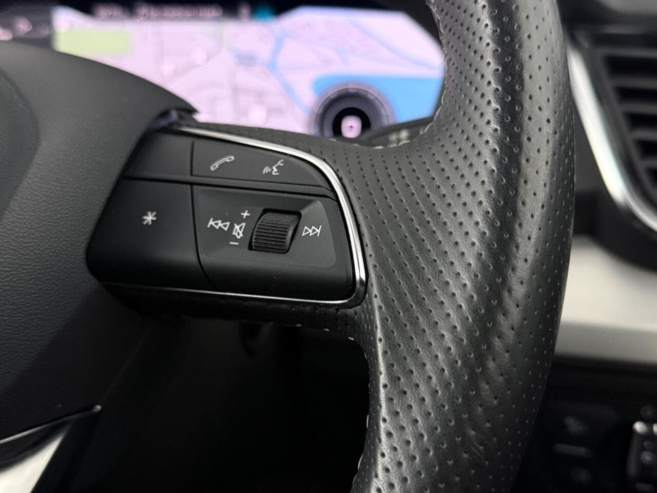 Audi Q5 thumbnail Misc Controls