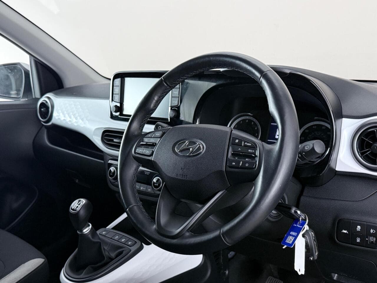Hyundai i10 thumbnail Interior Front