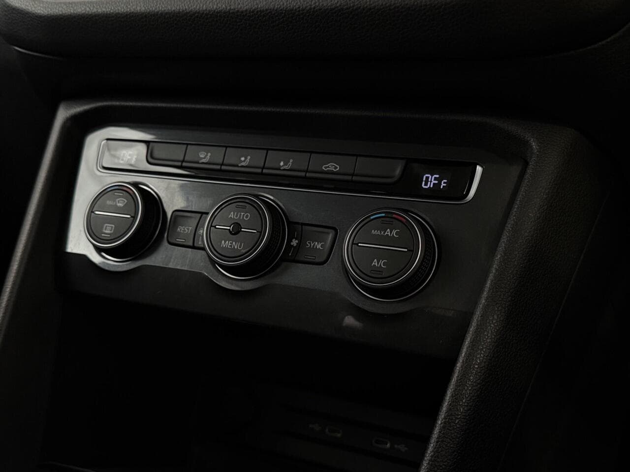 Volkswagen Tiguan Allspace thumbnail Misc Controls