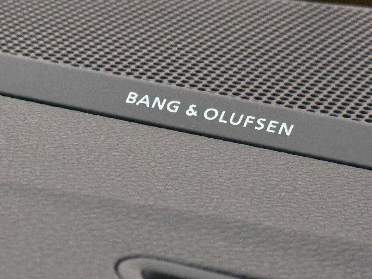 Audi Q3 thumbnail Misc Controls