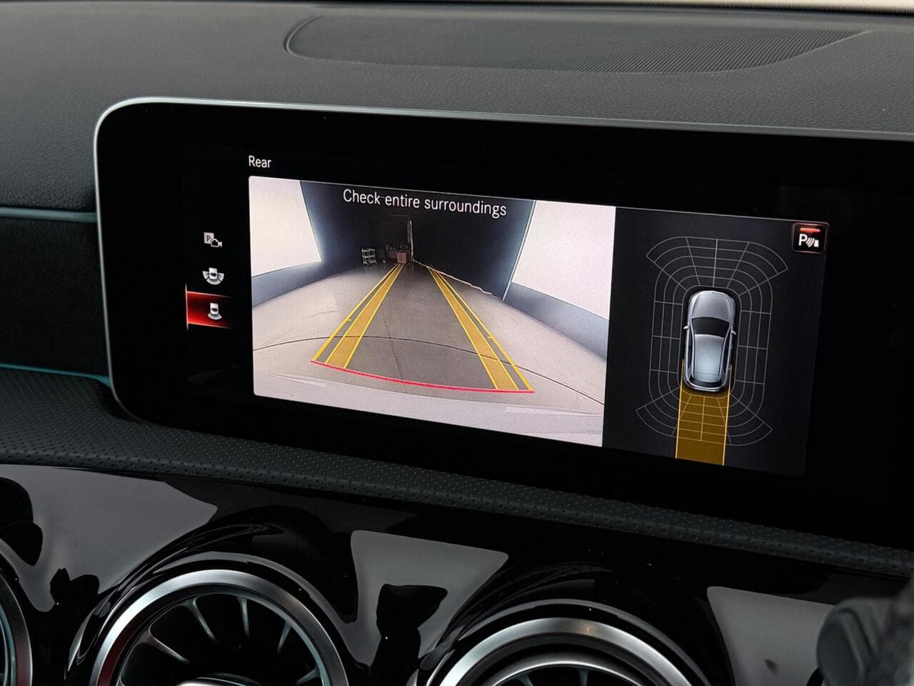 Mercedes-Benz A Class thumbnail Infotainment System