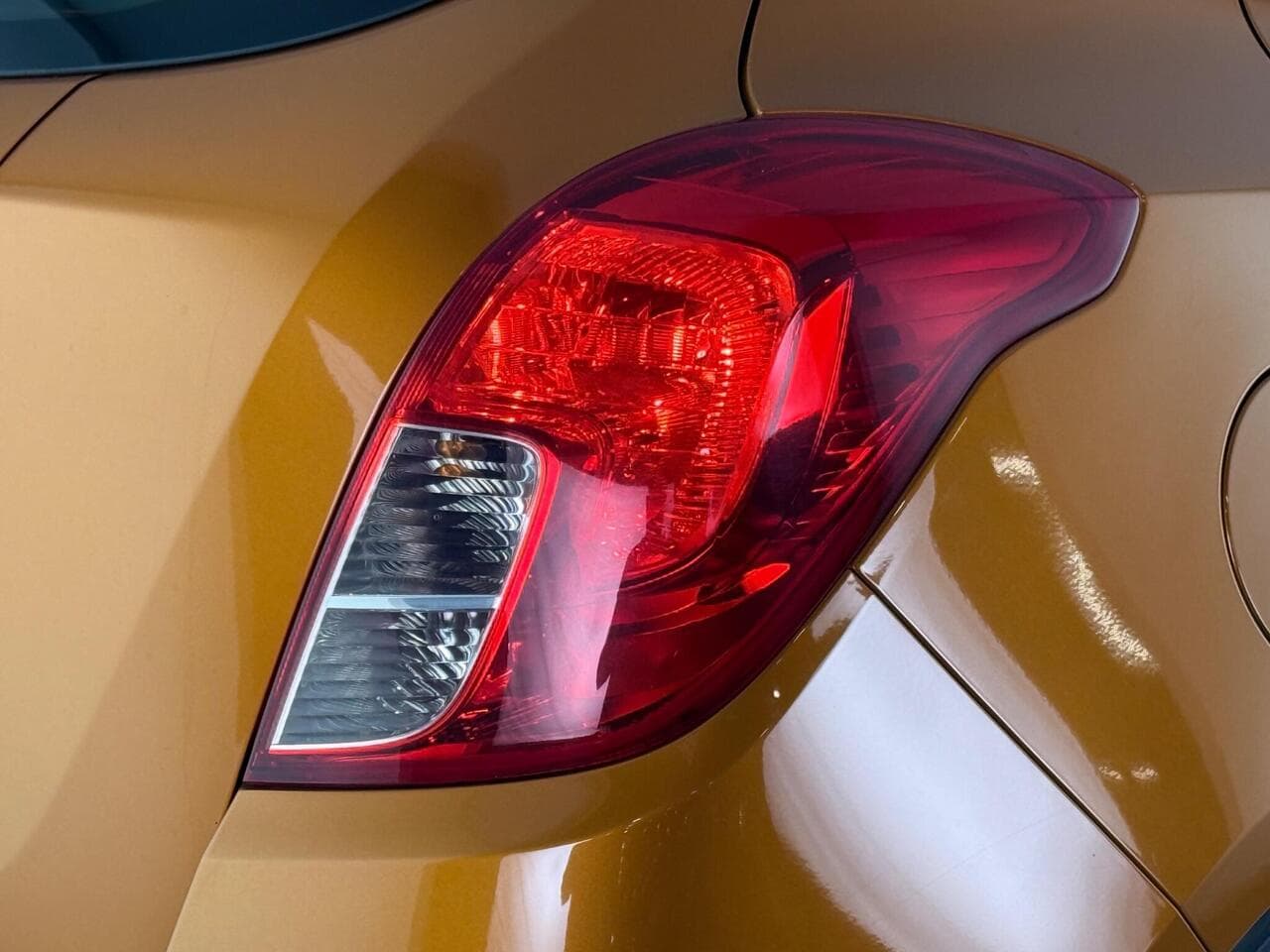 Vauxhall Mokka X thumbnail Lights Rear