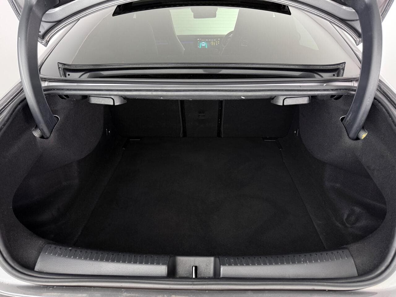 Mercedes-Benz CLA thumbnail Boot