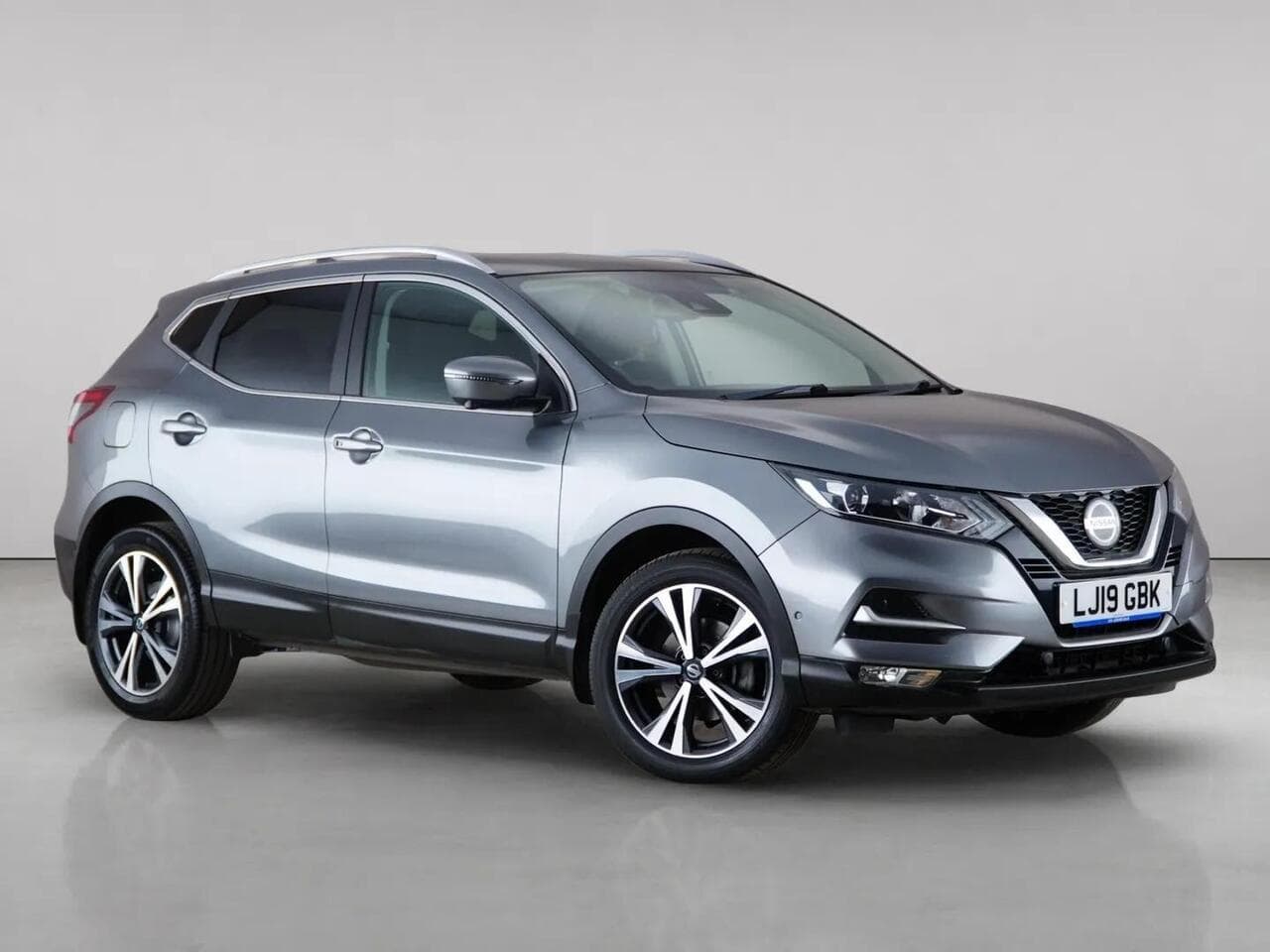 Nissan Qashqai - Nissan Qashqai 1.3 DIG-T N-Connecta Euro 6 (s/s) 5dr
