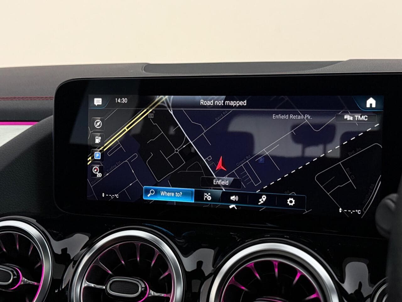 Mercedes-Benz EQA thumbnail Infotainment System