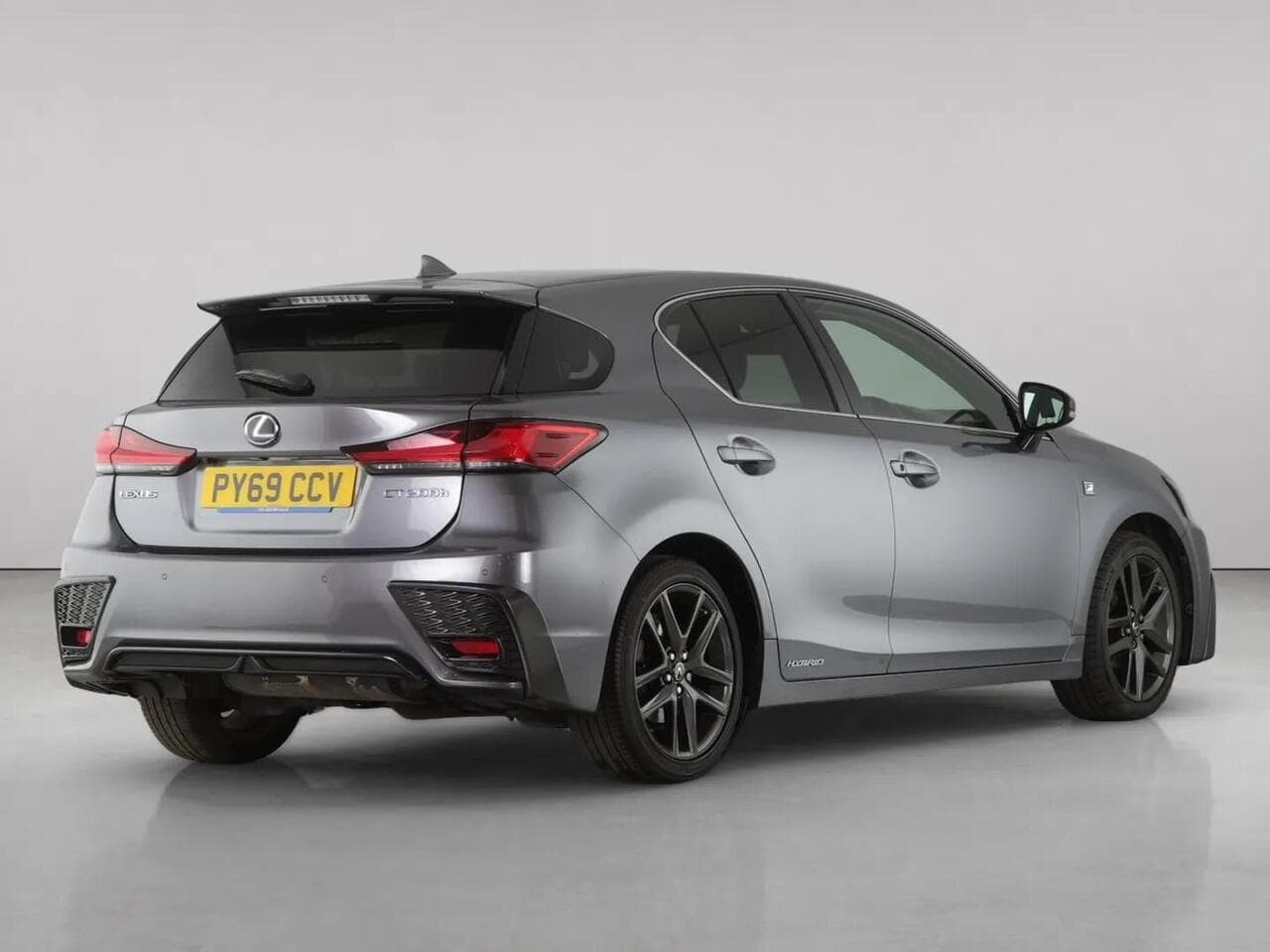 Lexus CT thumbnail Rear Right