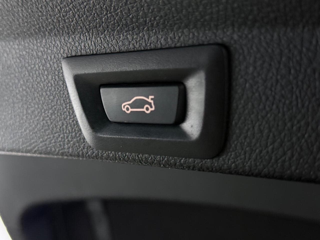 BMW 4 Series Gran Coupe thumbnail Misc Controls