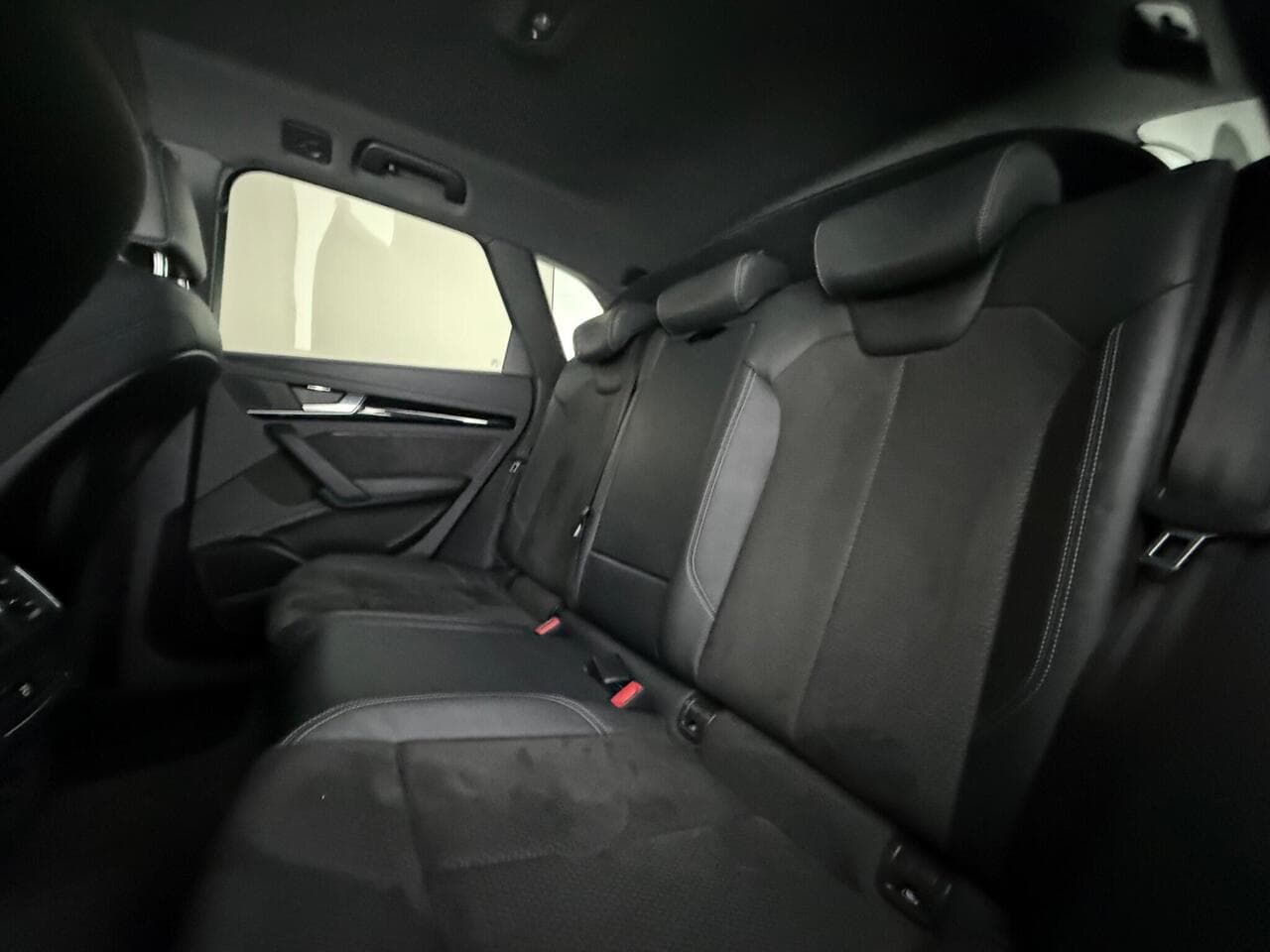 Audi Q5 thumbnail Seats Rear