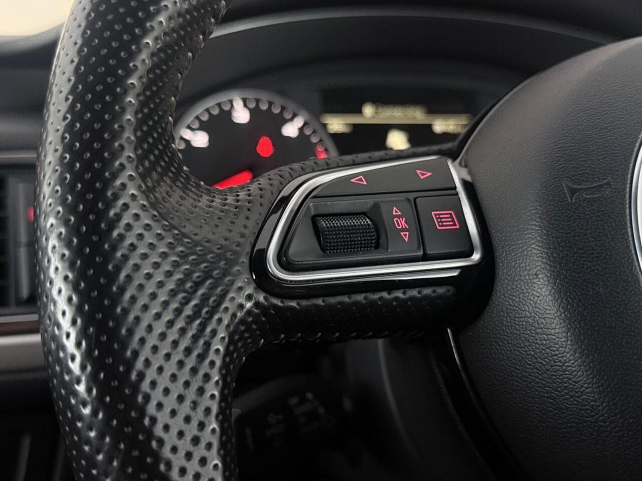 Audi A6 Saloon thumbnail Misc Controls