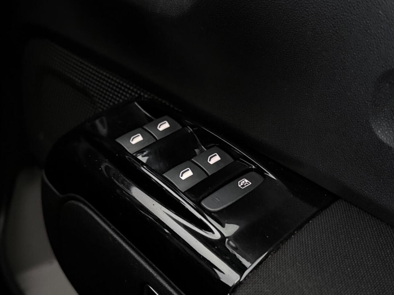 Citroen C3 thumbnail Misc Controls