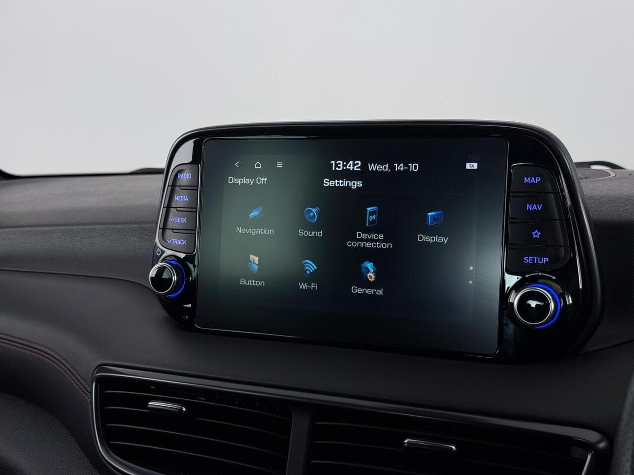 Hyundai TUCSON thumbnail Infotainment System