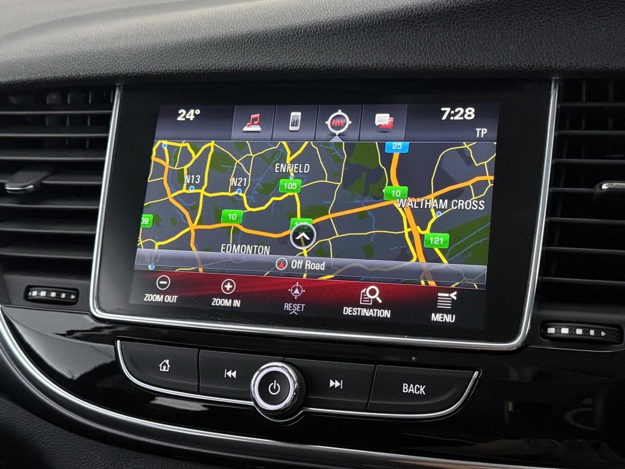 Vauxhall Mokka X thumbnail Infotainment System