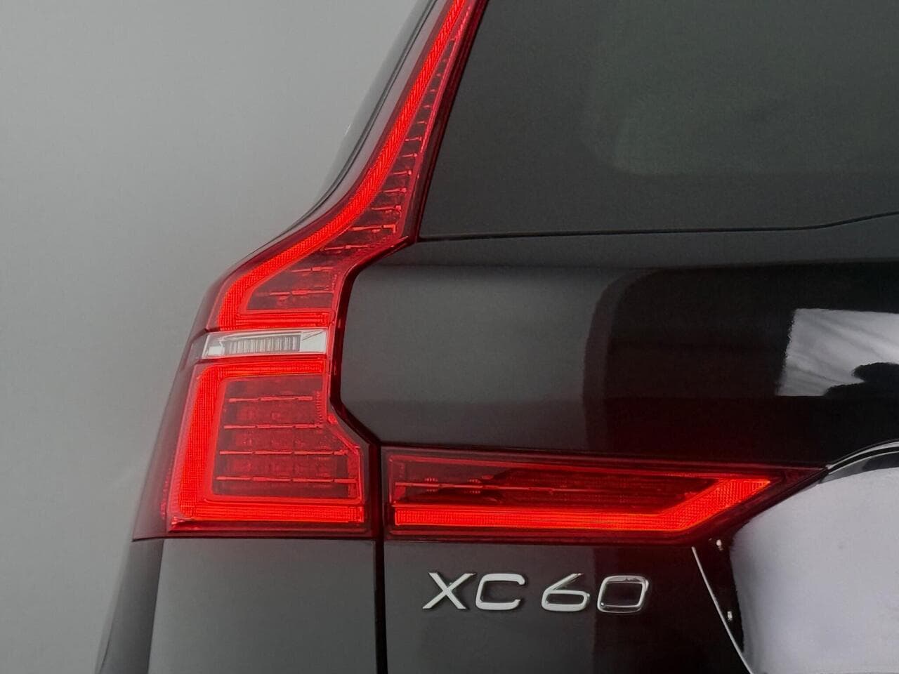 Volvo XC60 thumbnail Misc Controls