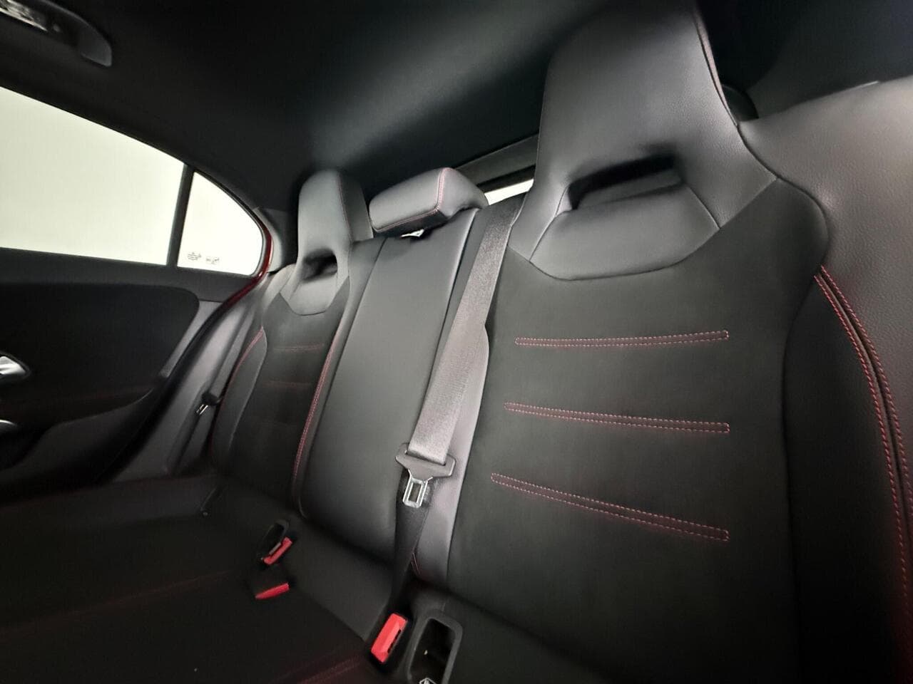 Mercedes-Benz A Class thumbnail Seats Rear