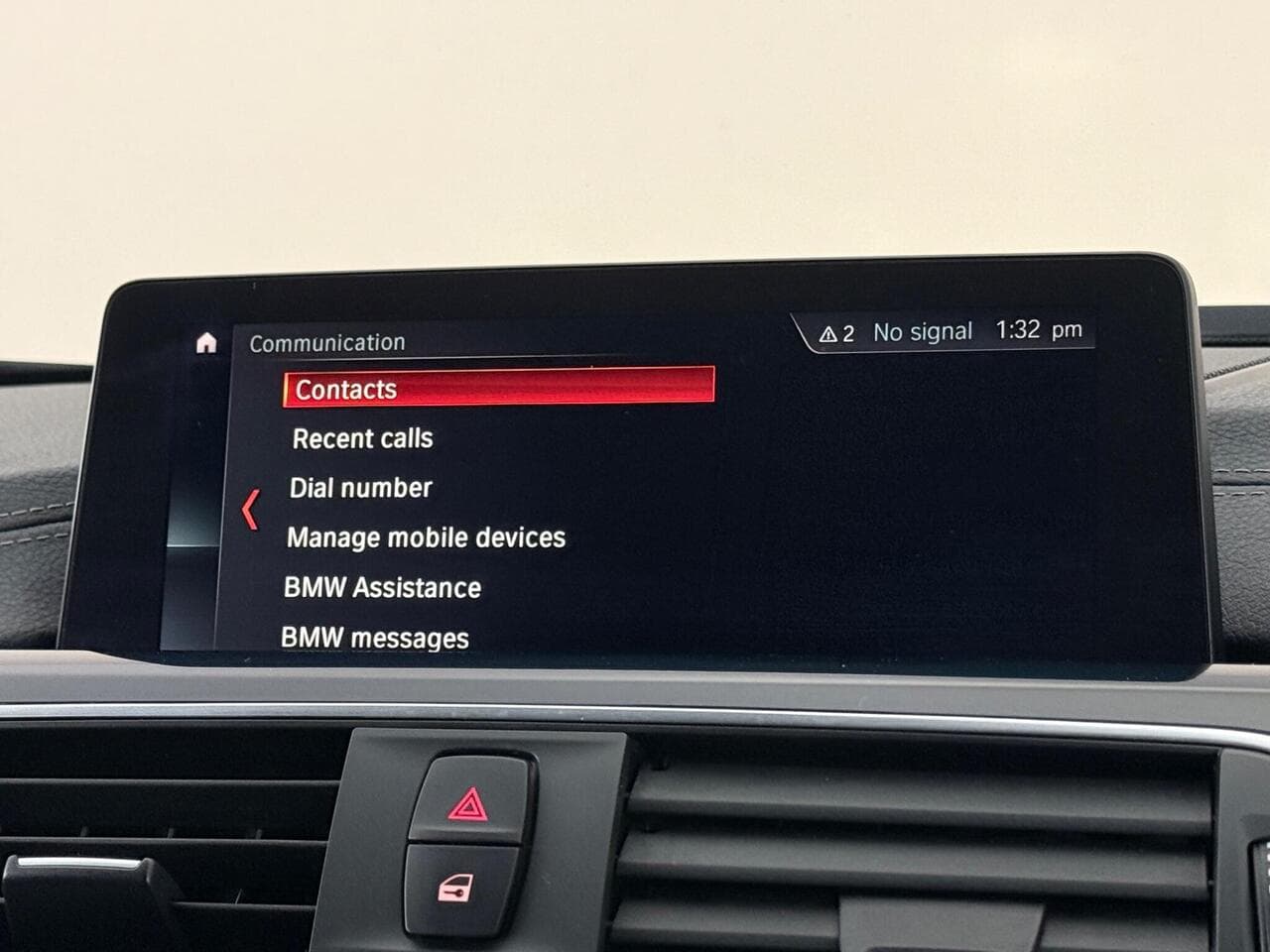 BMW 3 Series thumbnail Infotainment System