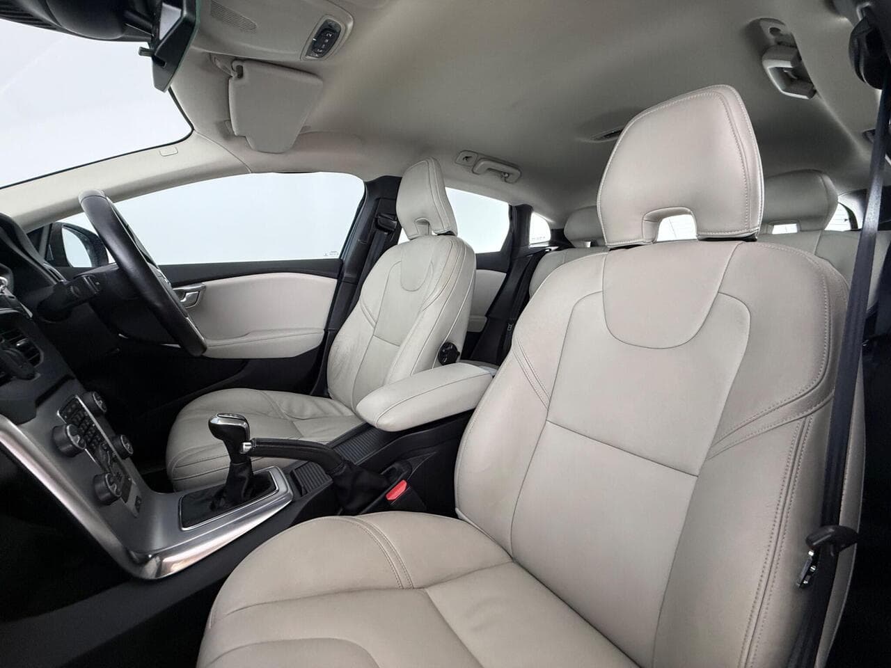 Volvo V40 thumbnail Seat Front Passenger