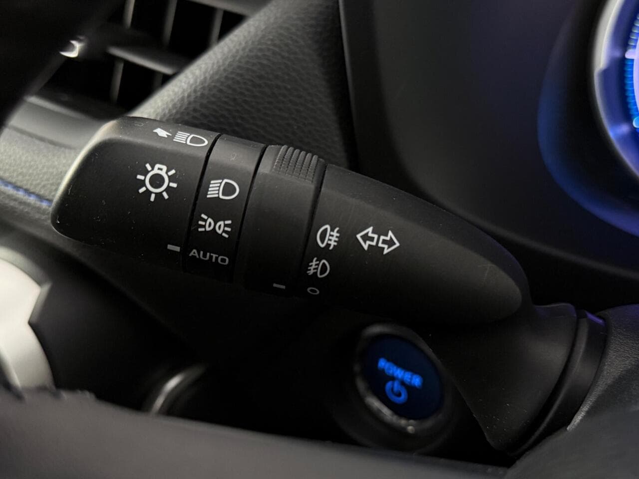 Toyota RAV4 thumbnail Misc Controls