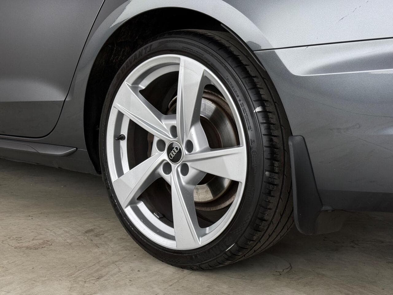 Audi A4 thumbnail Wheel
