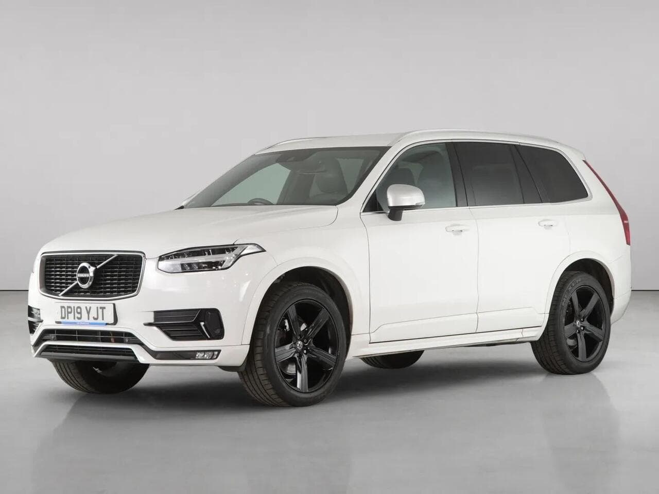 Volvo XC90 thumbnail Front Left