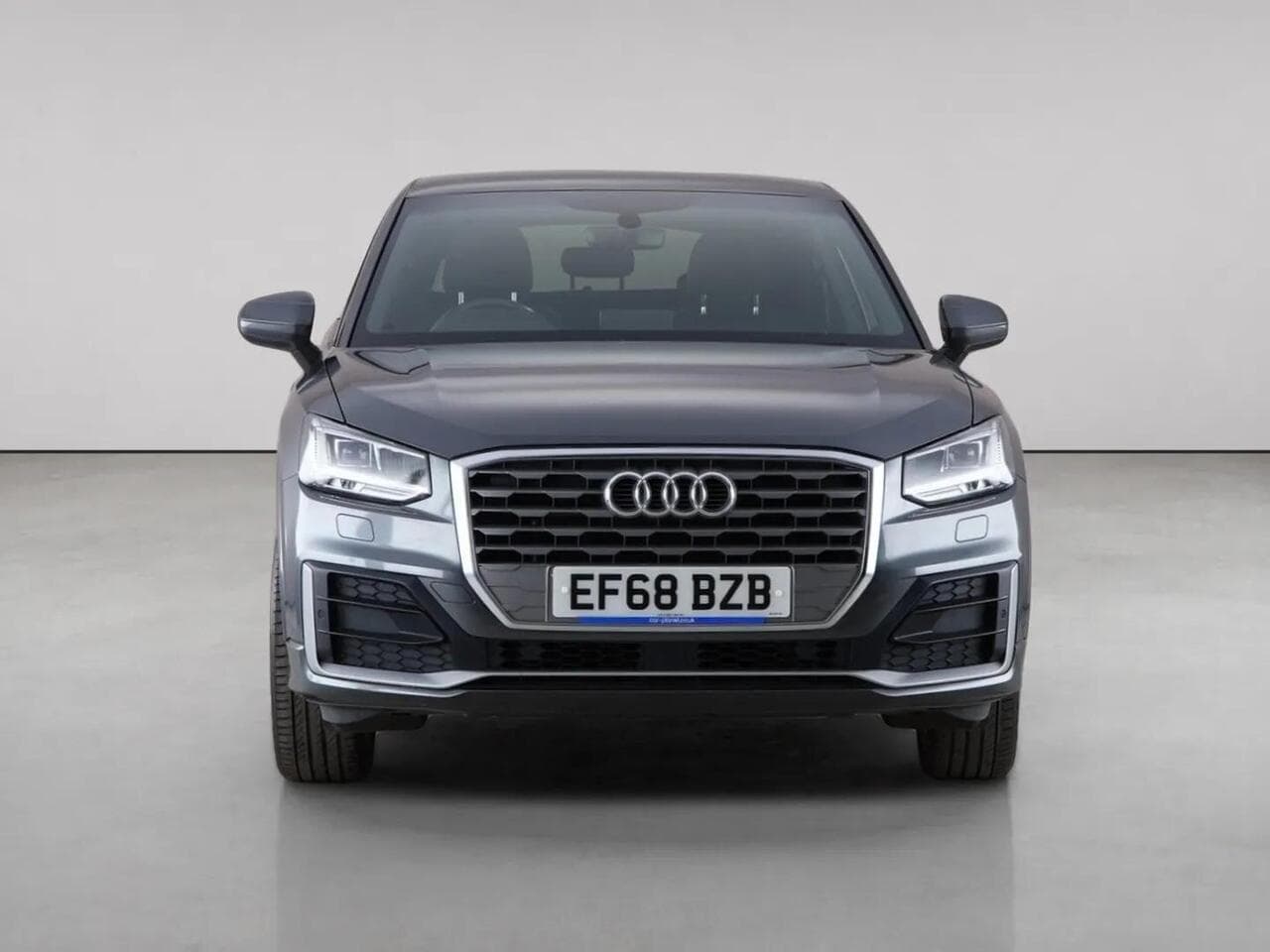 Audi Q2 thumbnail Front
