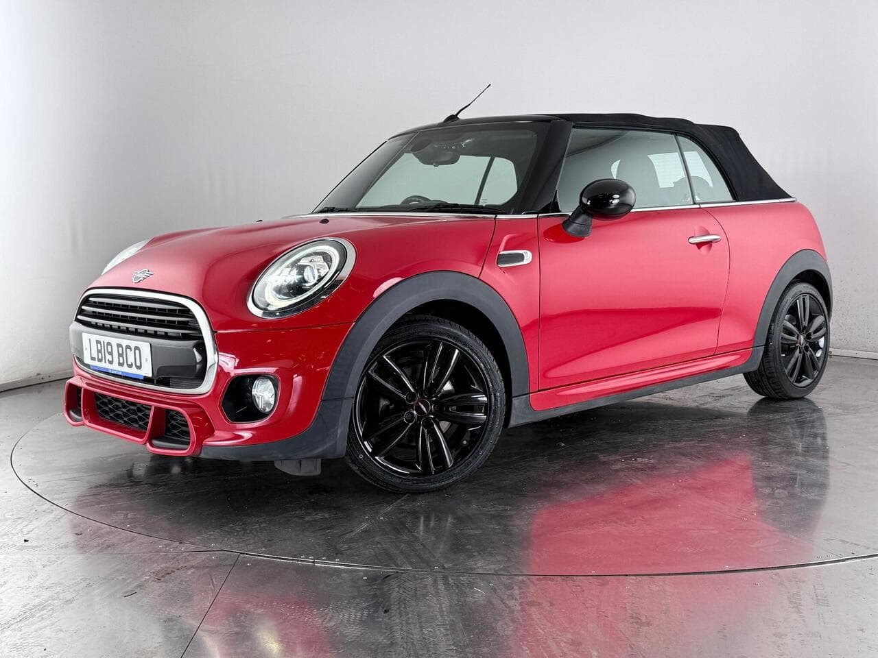 MINI Convertible thumbnail Front Left