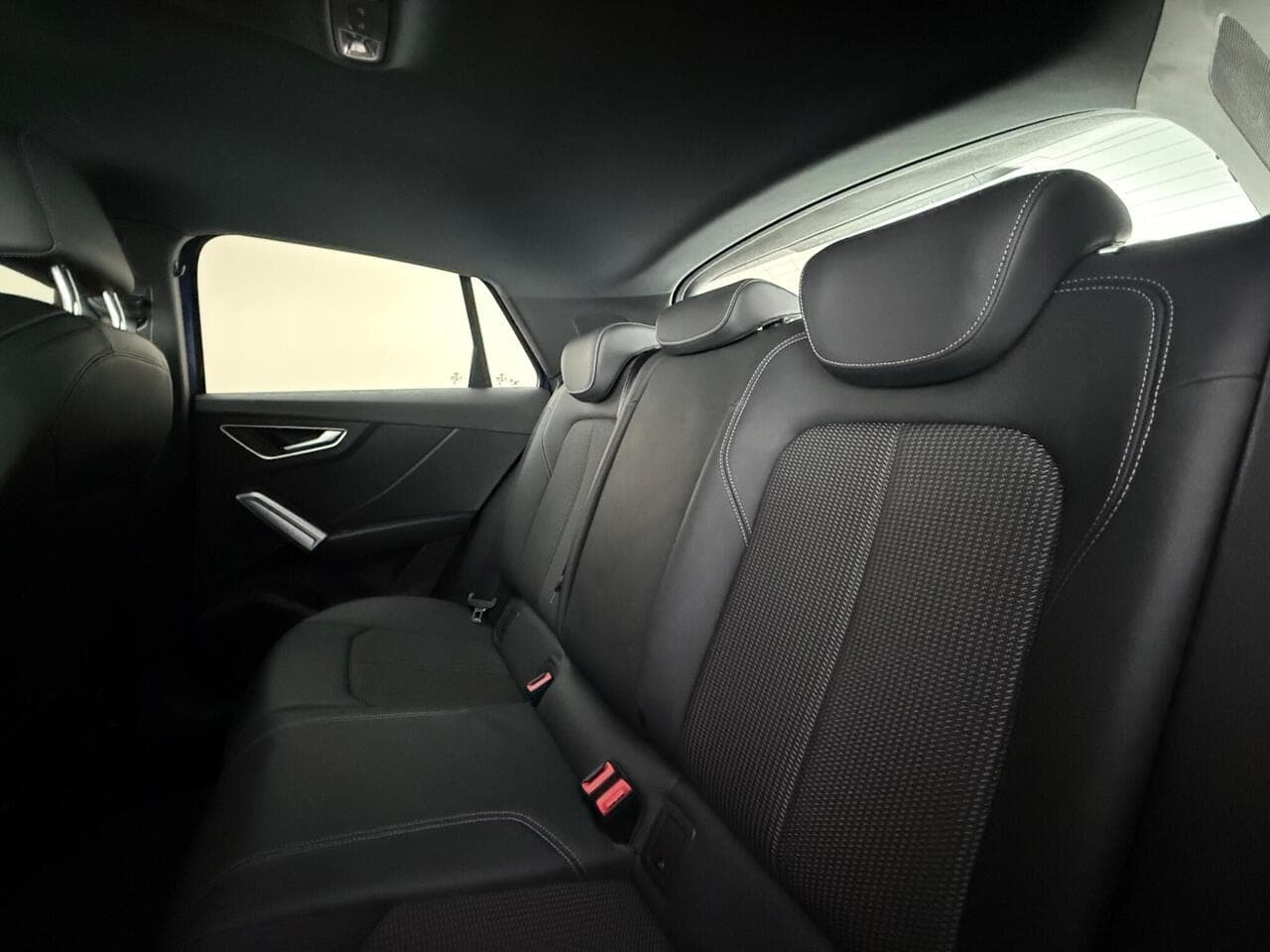 Audi Q2 thumbnail Seats Rear