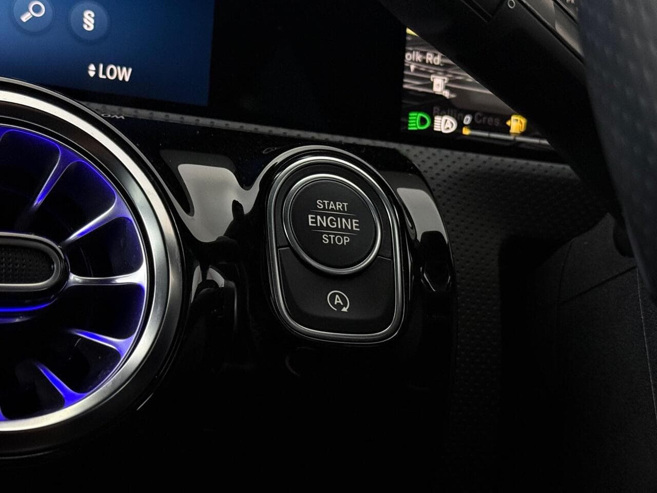 Mercedes-Benz CLA thumbnail Misc Controls