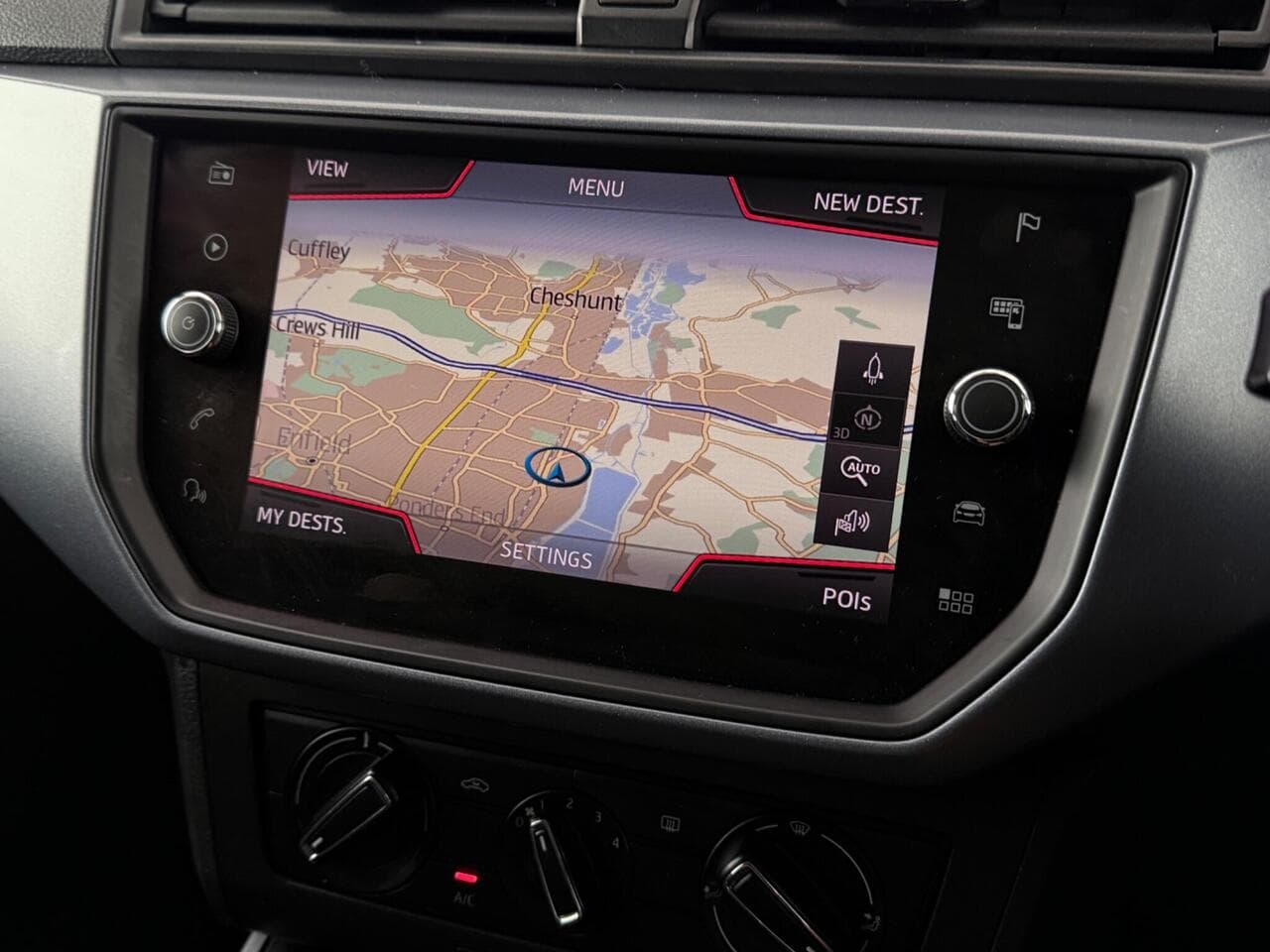 SEAT Arona thumbnail Infotainment System