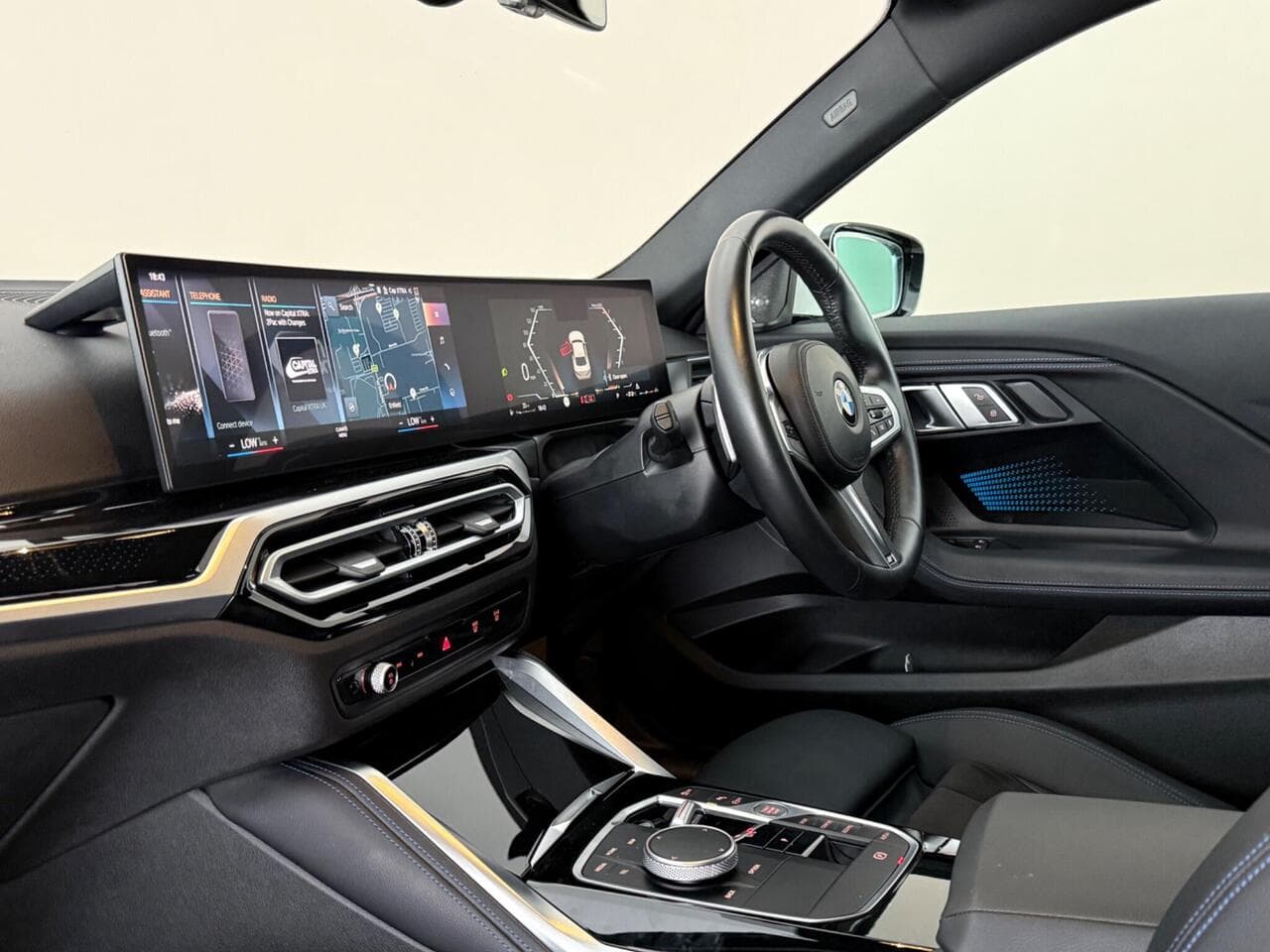 BMW 2 Series thumbnail Interior Front