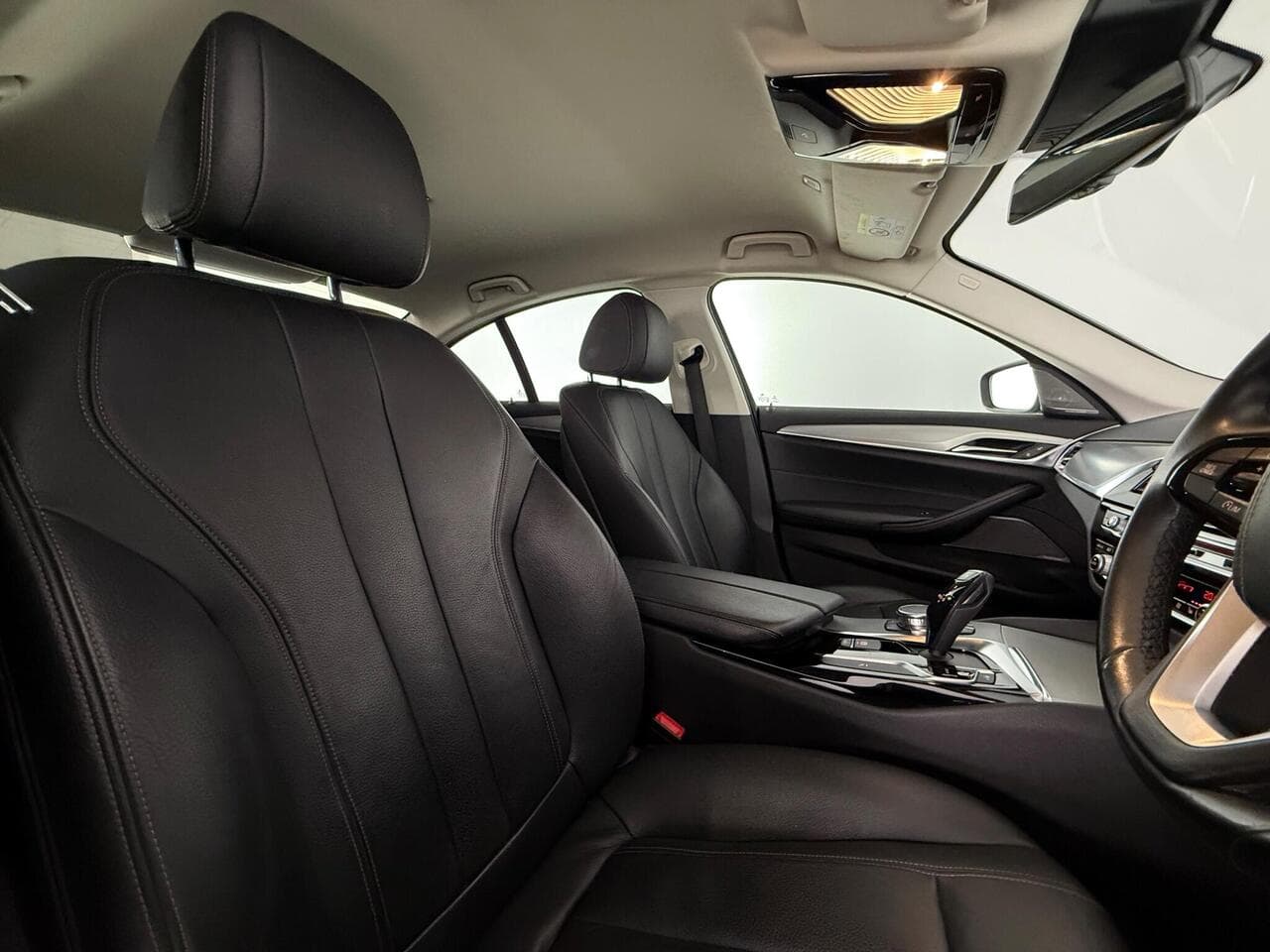 BMW 5 Series thumbnail Seat Driver
