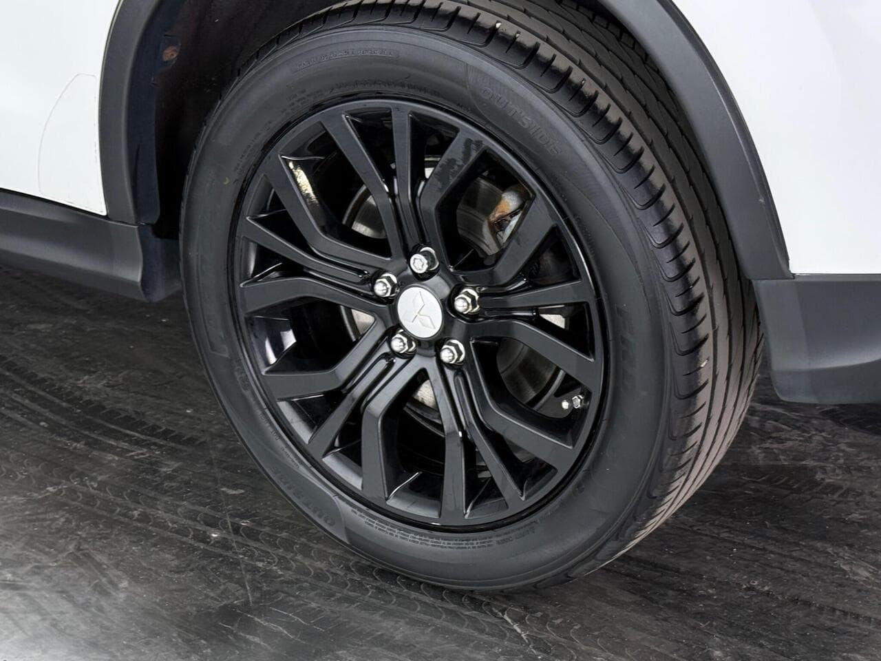 Mitsubishi ASX thumbnail Wheel