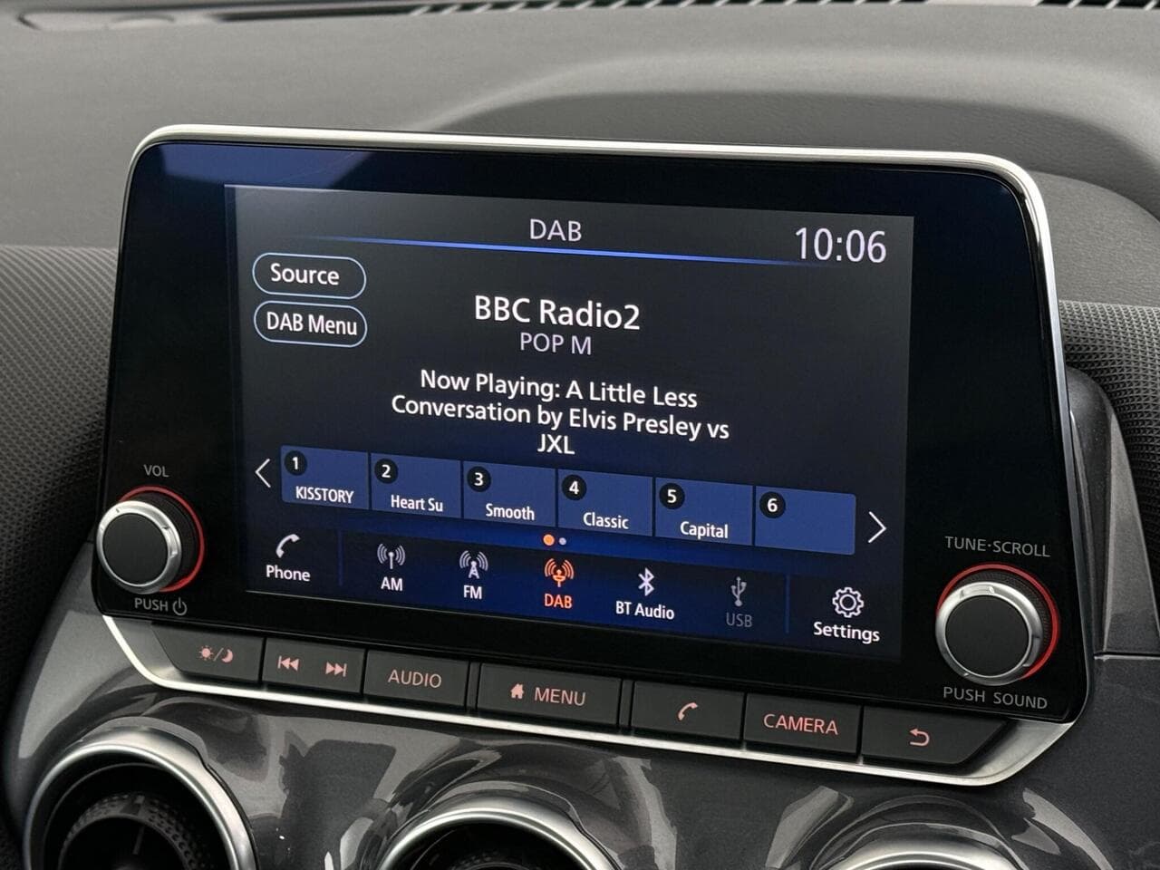 Nissan Juke thumbnail Infotainment System