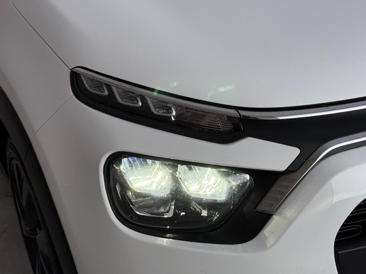 Citroen C3 thumbnail Lights Front
