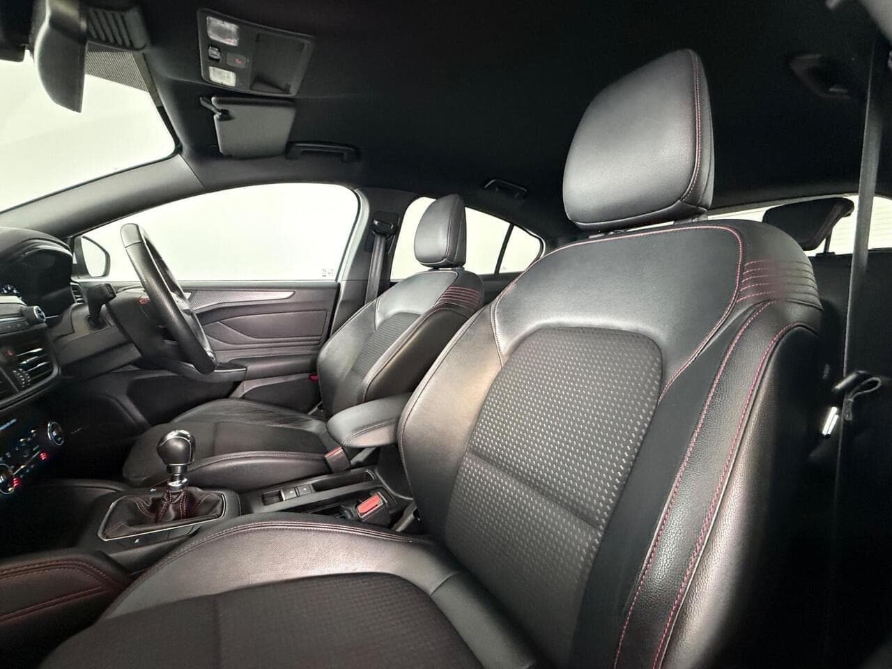 Ford Focus thumbnail Seat Front Passenger