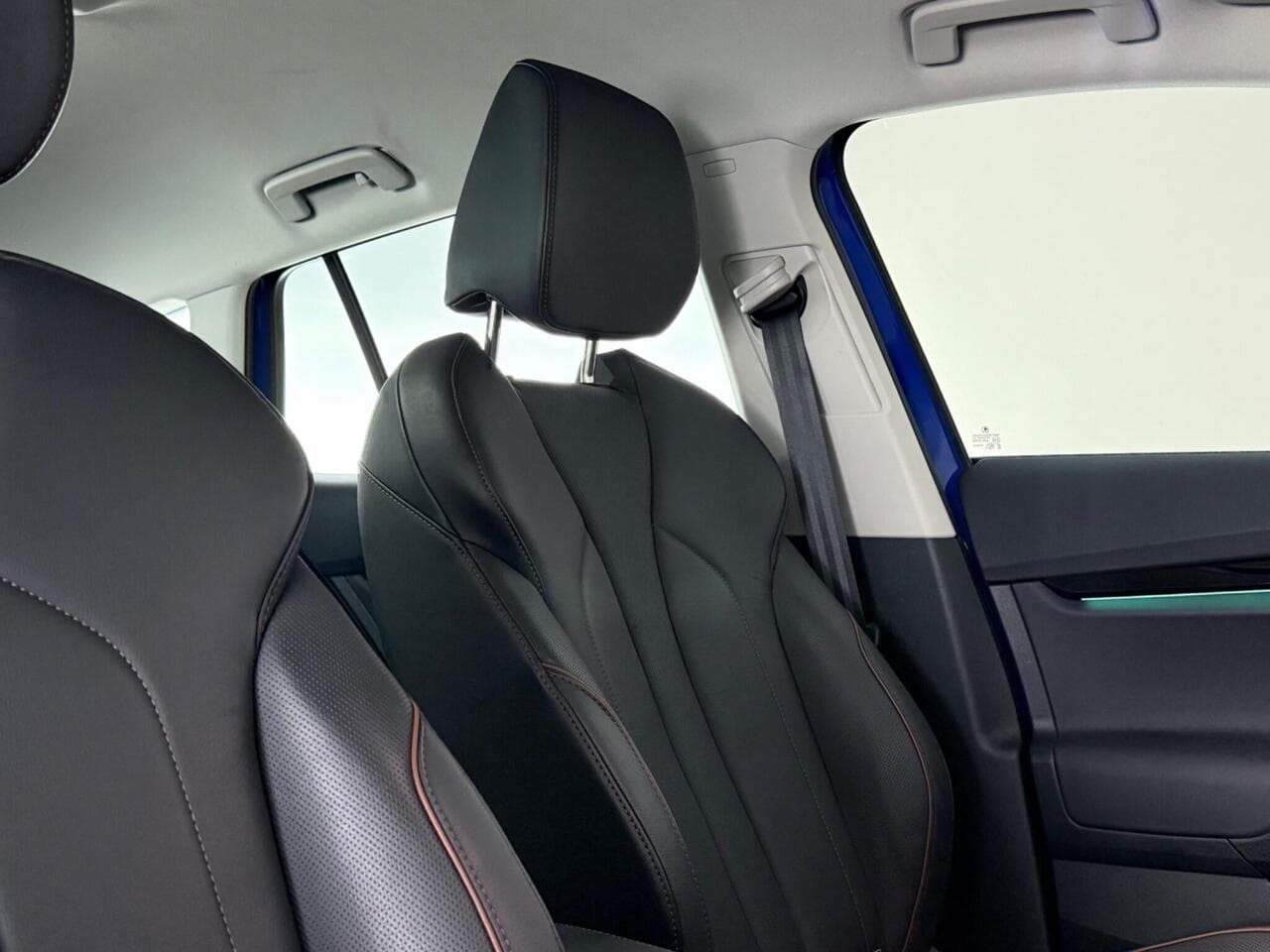 Skoda Enyaq thumbnail Seats Rear